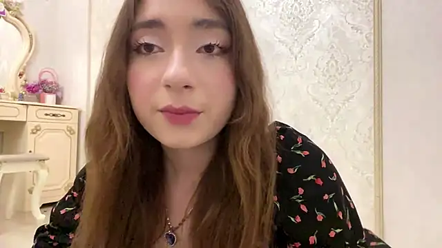 Snapshot of Rosie_Sweety chatting on 06/12/26, 04:39 Rosie Sweety online show from 06/12/26, 04:39