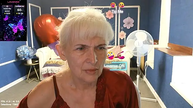 Snapshot of Nia_Natur chatting on 06/20/26, 06:16 Nia Natur online show from 06/20/26, 06:16