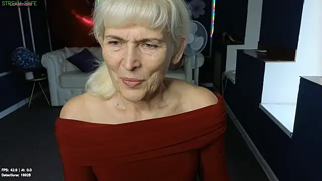 Snapshot of Nia_Natur chatting on 06/29/26, 06:08 Nia Natur online show from 06/29/26, 06:08
