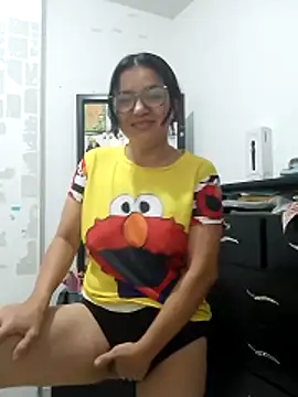 Snapshot of Casandra_inthemorning chatting on 06/19/26, 02:21 Casandra inthemorning online show from 06/19/26, 02:21