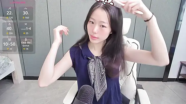 Lucky  cat online show from 05/11/26, 05:24