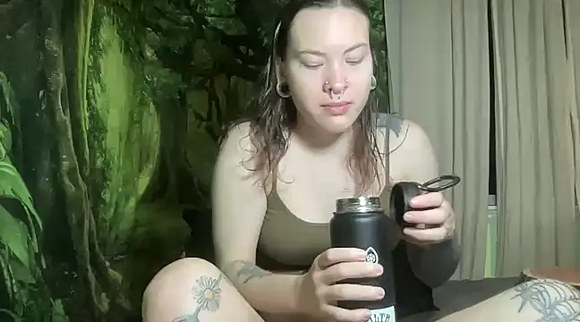 mo0ngoddess online show from 01/31/25, 02:48