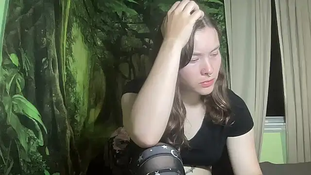 mo0ngoddess online show from 10/04/25, 02:31