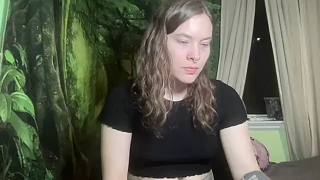 mo0ngoddess online show from 02/15/26, 04:20