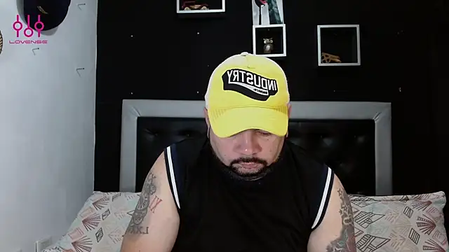 perverseveteranmanxxx online show from 02/22/25, 01:35