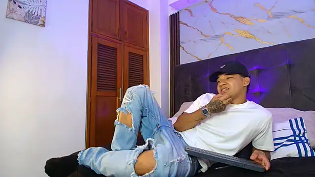 bick jhonn online show from 05/14/26, 07:09