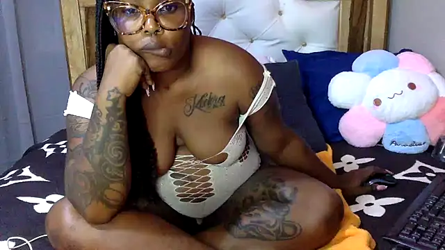 creamyamber online show from 02/06/26, 02:05