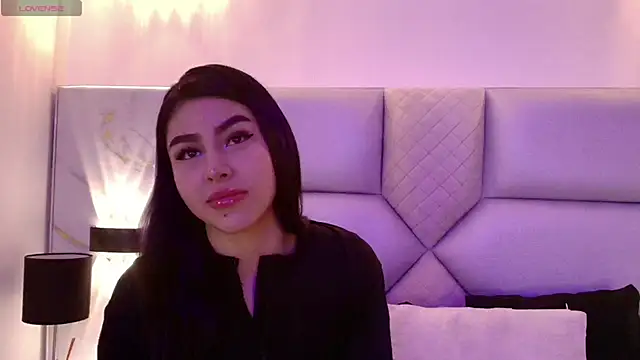 Helena Whaite online show from 07/01/26, 02:02