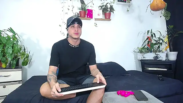 Snapshot of Adam_Borsalino chatting on 06/30/26, 12:11 Adam Borsalino online show from 06/30/26, 12:11