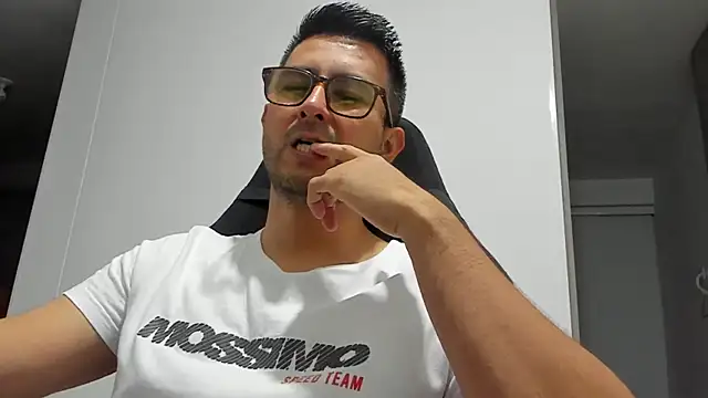 LucaBorbon online show from 05/25/26, 11:22