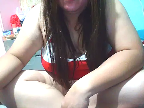 Snapshot of xsweetlover69x chatting on 06/14/26, 02:41 xsweetlover69x online show from 06/14/26, 02:41