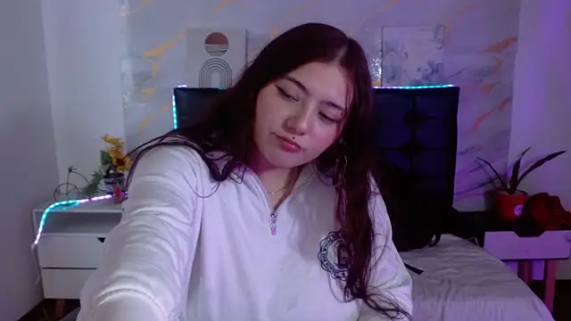 Snapshot of Lizeth_bigboob chatting on 05/14/26, 12:23 Lizeth bigboob online show from 05/14/26, 12:23