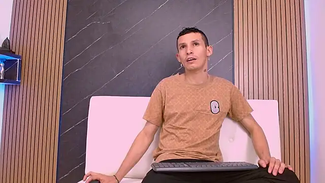 Isak Berekoa online show from 05/18/26, 03:57