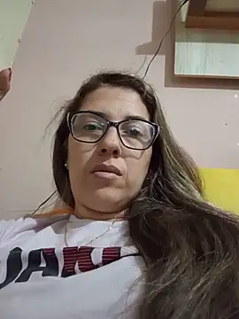 Snapshot of sweet_tifani chatting on 05/17/26, 09:33 sweet tifani online show from 05/17/26, 09:33