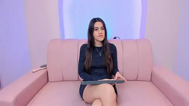 Snapshot of hanna_foxi chatting on 06/27/26, 12:22 hanna foxi online show from 06/27/26, 12:22