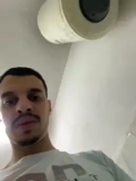 Snapshot of Yassin_ksa chatting on 05/23/26, 12:53 Yassin ksa online show from 05/23/26, 12:53