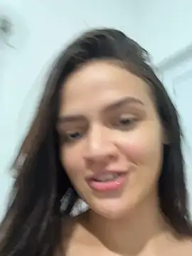 Snapshot of Sarah__hot chatting on 05/16/26, 12:40 Sarah hot online show from 05/16/26, 12:40