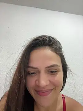 Snapshot of Sarah__hot chatting on 06/19/26, 01:21 Sarah hot online show from 06/19/26, 01:21