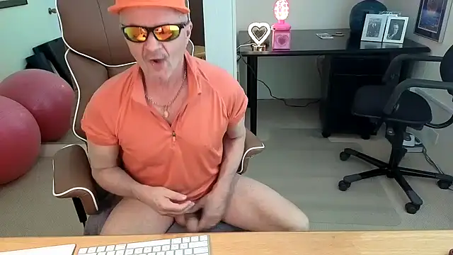 hotdadbod online show from 02/15/26, 09:33