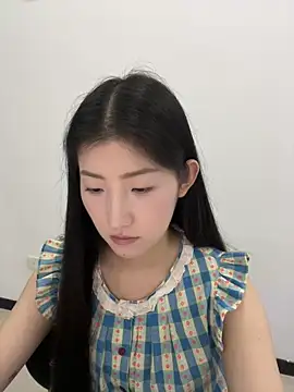 Snapshot of Mina_168 chatting on 06/21/26, 05:54 Mina 168 online show from 06/21/26, 05:54