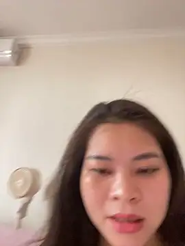 Snapshot of Lucky_xiao chatting on 06/08/26, 12:36 Lucky xiao online show from 06/08/26, 12:36