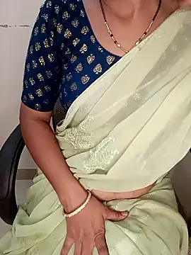 Snapshot of saina_baby chatting on 06/19/26, 05:23 saina baby online show from 06/19/26, 05:23