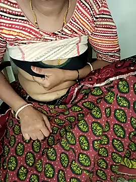 Snapshot of saina_baby chatting on 06/20/26, 07:22 saina baby online show from 06/20/26, 07:22