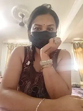 IndianFireQueen online show from 07/28/26, 08:54