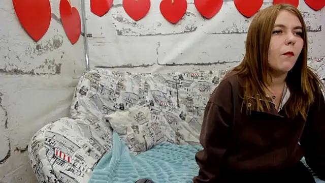 Dear hollyy online show from 05/15/26, 01:23