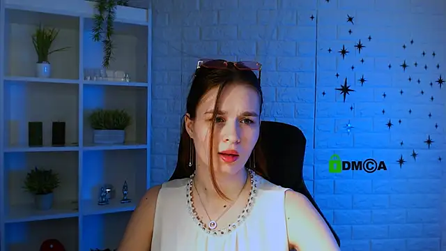 angie foxy1 online show from 06/01/26, 07:15
