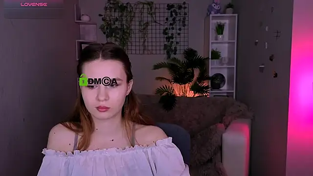 angie foxy1 online show from 06/11/26, 07:12