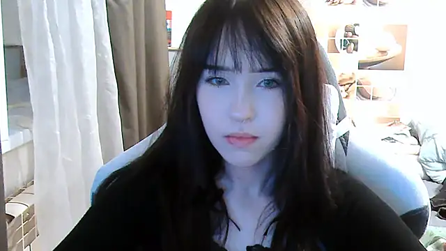 Snapshot of NoirEva chatting on 07/10/26, 06:21 NoirEva online show from 07/10/26, 06:21