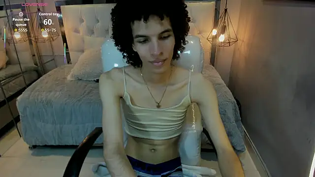 Snapshot of felix_haze chatting on 06/14/26, 06:10 felix haze online show from 06/14/26, 06:10