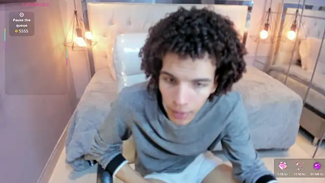 Snapshot of felix_haze chatting on 06/18/26, 05:28 felix haze online show from 06/18/26, 05:28
