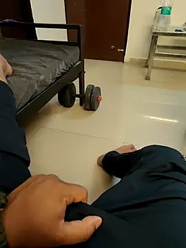 Snapshot of MrgigoloNCRRR9 chatting on 07/01/26, 03:45 MrgigoloNCRRR9 online show from 07/01/26, 03:45