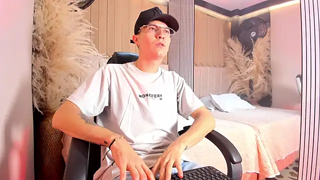 Diamondss 1 online show from 05/15/26, 08:27