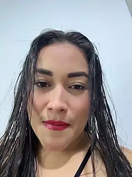 Snapshot of Tatiana123_ chatting on 07/01/26, 12:01 Tatiana123 online show from 07/01/26, 12:01