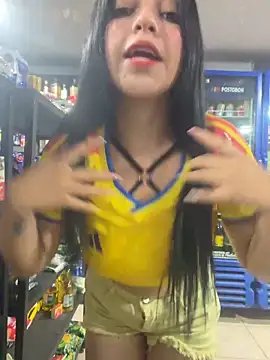 Snapshot of Miel_rousse chatting on 06/18/26, 06:13 Miel rousse online show from 06/18/26, 06:13