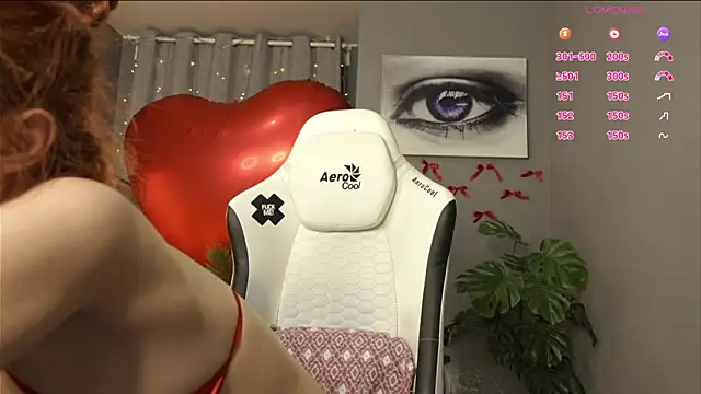 Snapshot of Megany chatting on 02/14/26, 02:52 Megany online show from 02/14/26, 02:52