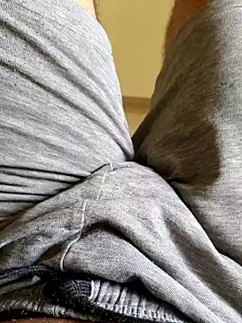 1Horny Boy1 online show from 05/15/26, 04:52