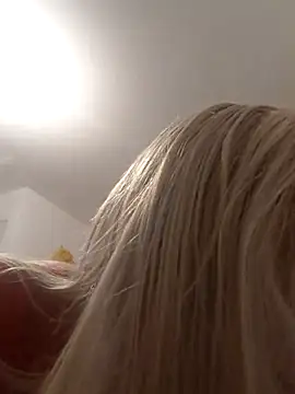 sofigirlgold online show from 05/15/26, 08:10