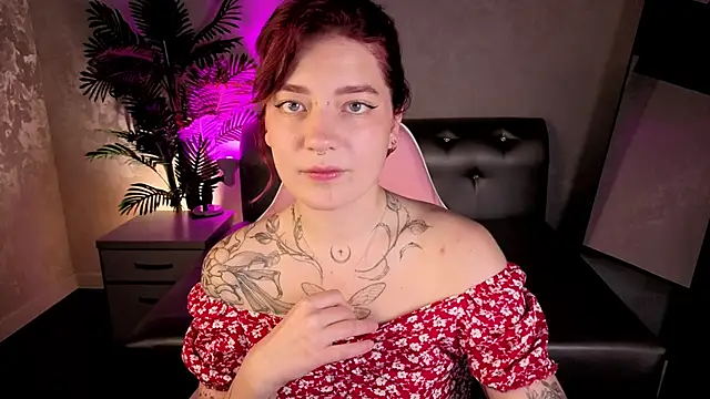 Nikki Gringer online show from 06/08/26, 01:28
