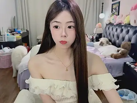 Snapshot of Lucky-youzi chatting on 05/14/26, 10:38 Lucky-youzi online show from 05/14/26, 10:38