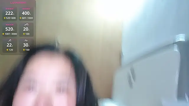 Snapshot of F-Yingying chatting on 06/05/26, 03:18 F-Yingying online show from 06/05/26, 03:18