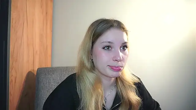 Sairallyn online show from 05/15/26, 08:16