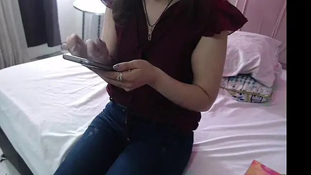 Snapshot of natasha_sex1 chatting on 12/29/24, 06:05 natasha sex1 online show from 12/29/24, 06:05