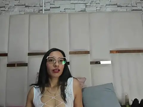 Snapshot of Feetfeticheh chatting on 06/22/26, 04:26 Feetfeticheh online show from 06/22/26, 04:26