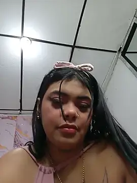 Snapshot of luxuryluna chatting on 05/29/26, 12:30 luxuryluna online show from 05/29/26, 12:30