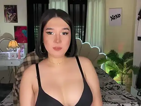 Snapshot of RingMyBelle chatting on 05/21/26, 03:02 RingMyBelle online show from 05/21/26, 03:02
