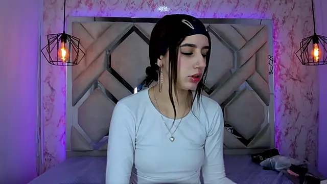 Snapshot of leri_rose_ chatting on 07/29/26, 11:30 leri rose online show from 07/29/26, 11:30